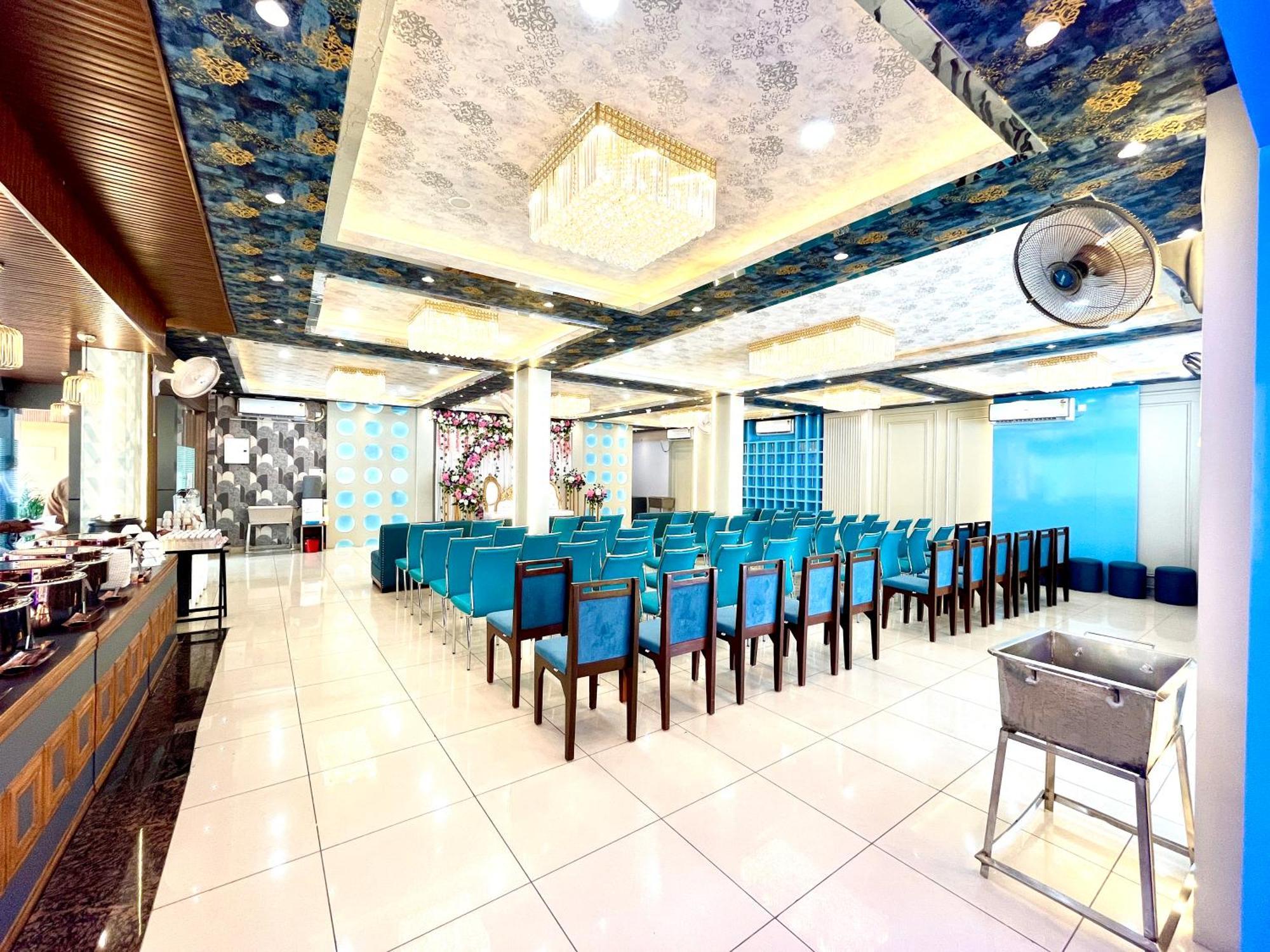 Hotel Rama Горакпур Екстериор снимка