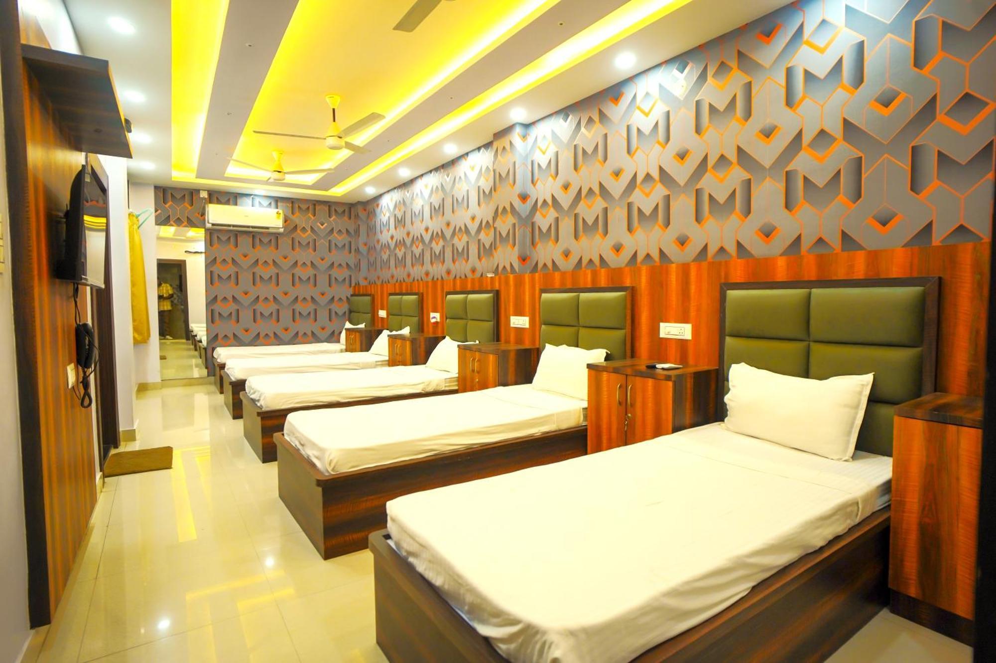 Hotel Rama Горакпур Екстериор снимка